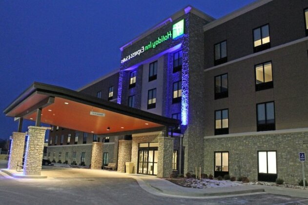 Holiday Inn Express & Suites - St Louis South - I-55