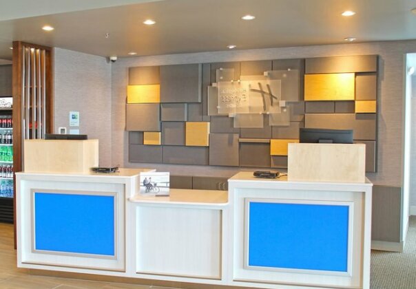 Holiday Inn Express & Suites - St Louis South - I-55 - Photo5
