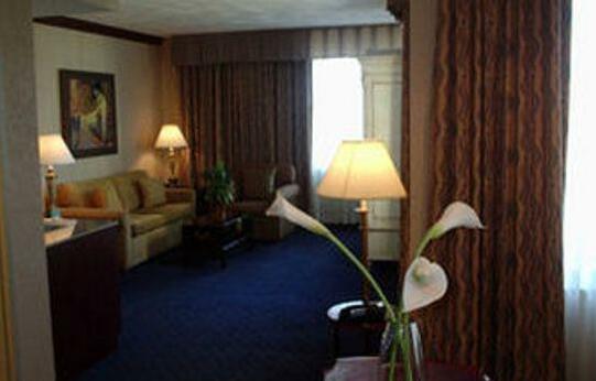 Parkway Hotel Saint Louis - Photo5