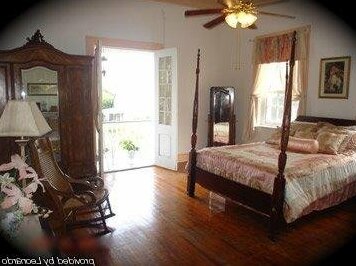 Old Castillo Bed and Breakfast - Photo5