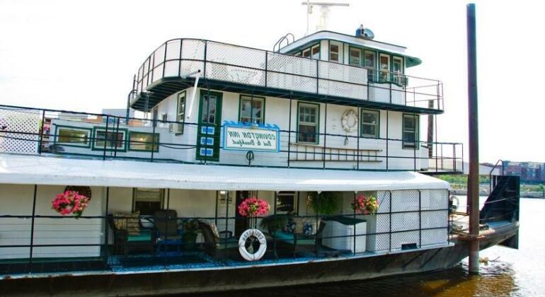 The Covington Houseboat