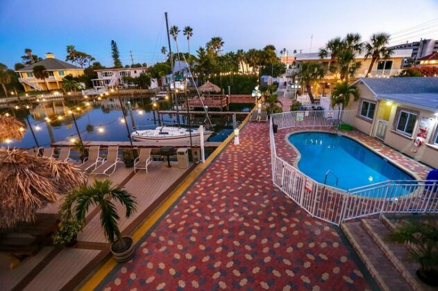 Bay Palms Waterfront Resort - Hotel and Marina - Photo2