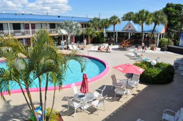 Flamingo Resort - Gay Resort