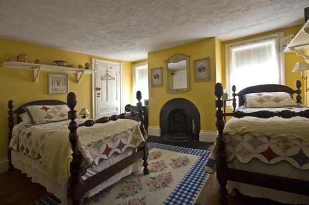 Henry Derby House - Photo5