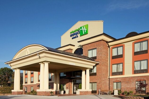 Holiday Inn Express Hotel & Suites Salem - Photo2