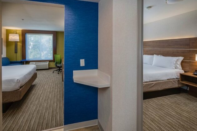 Holiday Inn Express Hotel & Suites Modesto-Salida - Photo5