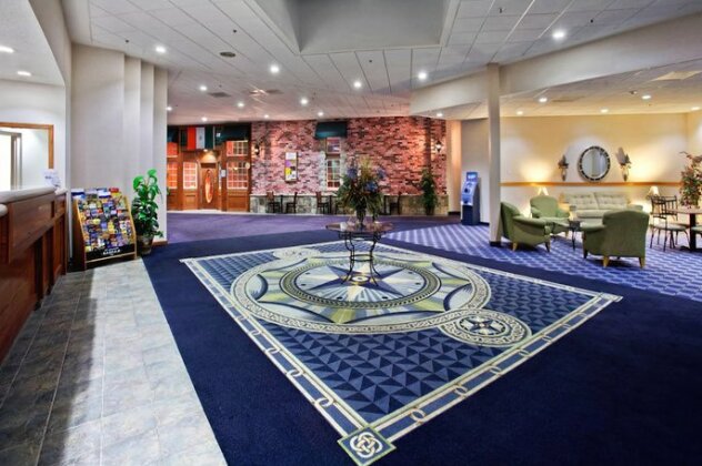 Salina Ambassador Hotel & Conference Center - Photo2