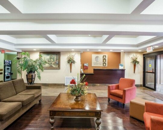 Comfort Inn & Suites Near Medical Center - Photo5