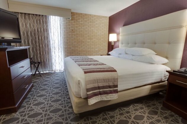 Drury Inn & Suites San Antonio Northeast - Photo5