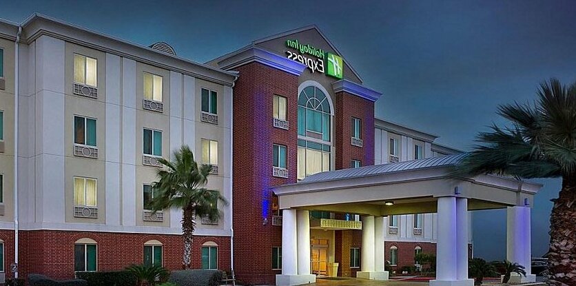 Holiday Inn Express San Antonio Sea World - Photo3