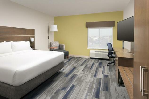Holiday Inn Express & Suites San Antonio North-Windcrest - Photo3