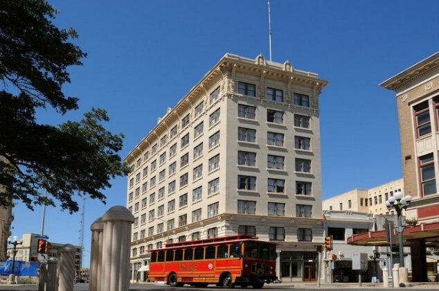 Hotel Gibbs Downtown Riverwalk - Photo2