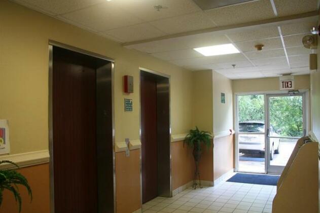 InTown Suites Extended Stay San Antonio TX- Perrin Beitel Road - Photo2