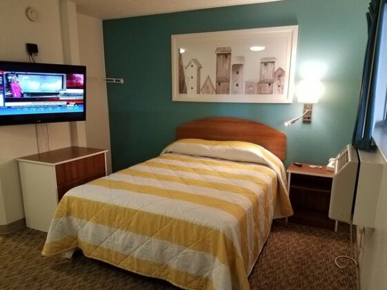 InTown Suites Extended Stay San Antonio/Leon Valley South - Photo4