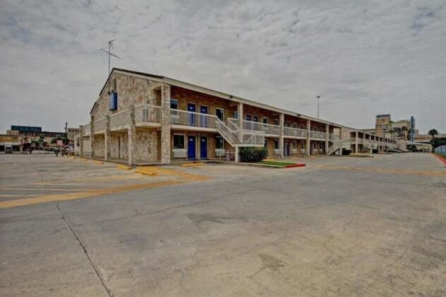 Motel 6 San Antonio Downtown - Market Square