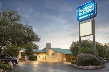 Travelodge Inn & Suites by Wyndham San Antonio Airport
