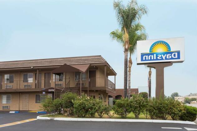 Days Inn by Wyndham in San Bernardino - Photo2