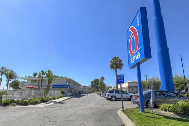 Motel 6 San Bernardino South - Photo3