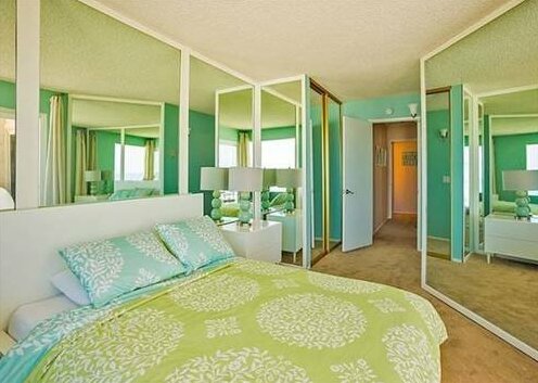 3755 - Oceanfront Getaway Two-Bedroom Apartment - Photo2