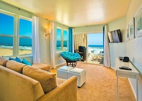 3755 - Oceanfront Getaway Two-Bedroom Apartment - Photo3