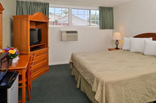 Americas Best Value Inn Loma Lodge - Extended Stay Weekly Rates Available - Photo5