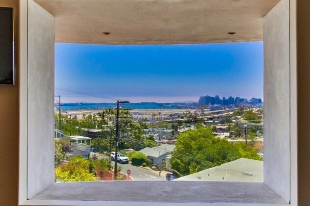 Central Panoramic City Views 4BR House - Photo5
