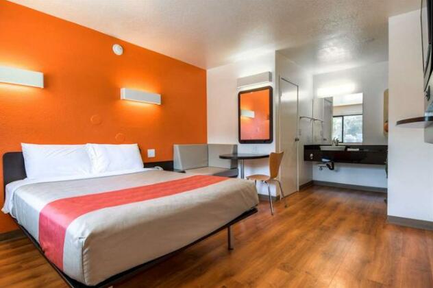 Motel 6 San Diego - Hotel Circle - Photo5