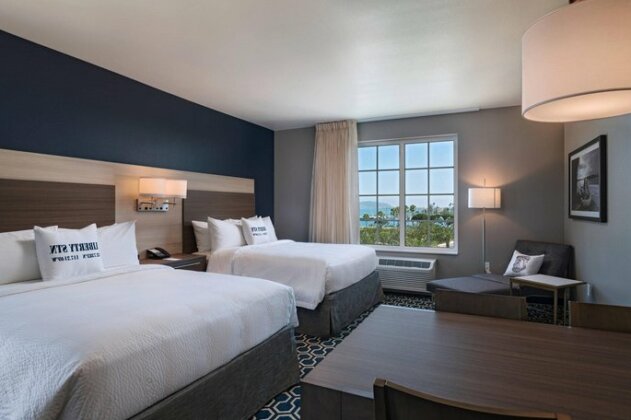 TownePlace Suites by Marriott San Diego Airport/Liberty Station - Photo3