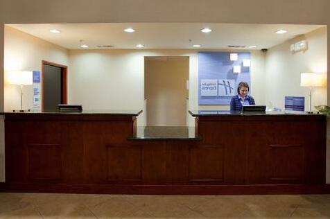 Holiday Inn Express Hotel & Suites San Dimas - Photo5