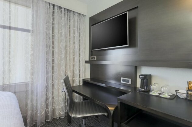 Courtyard by Marriott San Francisco Union Square - Photo5