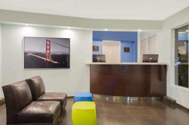Travelodge by Wyndham San Francisco Central - Photo3