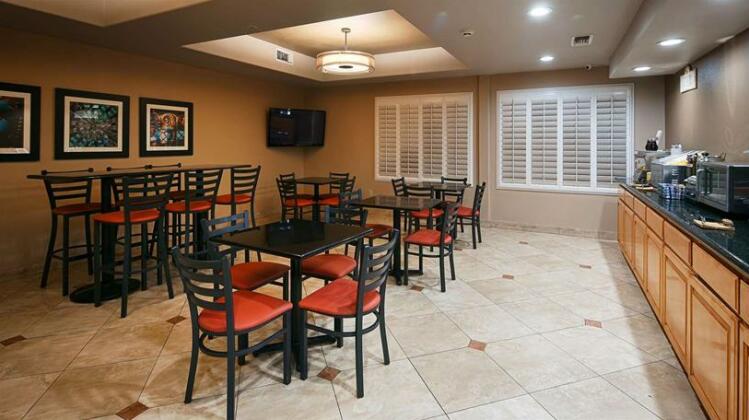 Best Western Lanai Garden Inn & Suites - Photo4