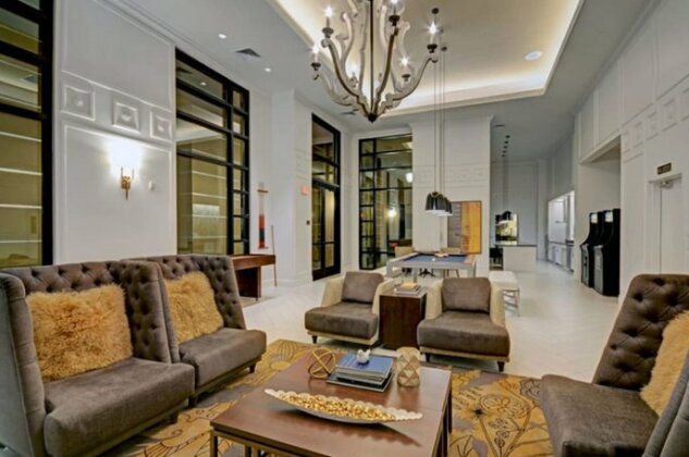 Global Luxury Suites at Baypointe Station - Photo3