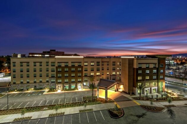 Hampton Inn & Suites San Jose Airport San Jose - Photo2
