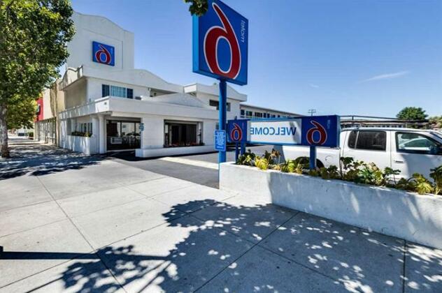 Motel 6 San Jose Convention Center - Photo2