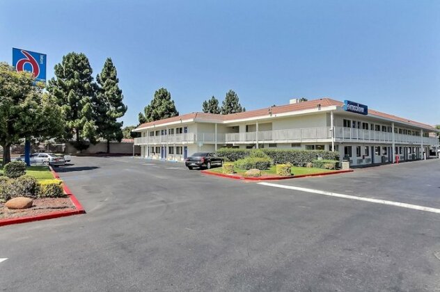 Motel 6 San Jose South - Photo2