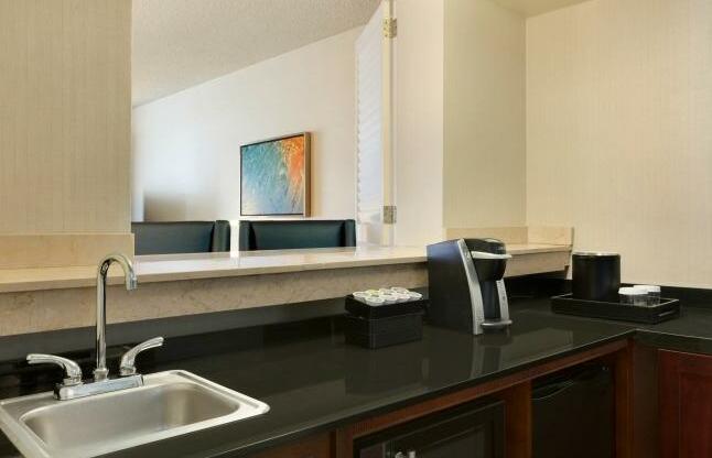 Embassy Suites San Luis Obispo - Photo4