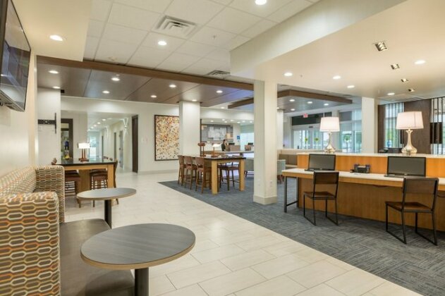 Holiday Inn Express & Suites - San Marcos South - Photo4