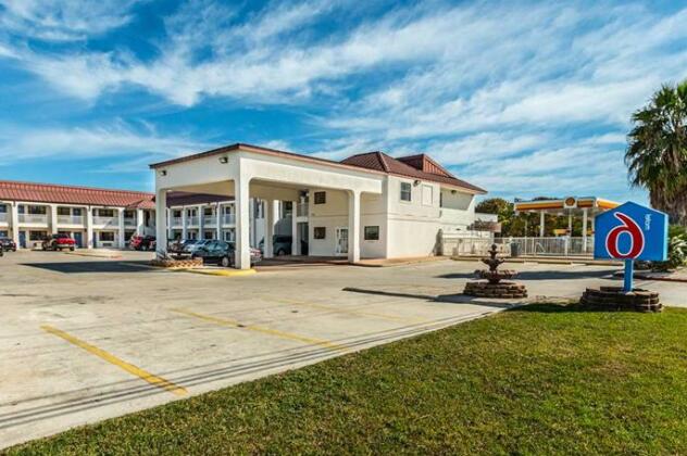 Motel 6 San Marcos TX - North - Photo2