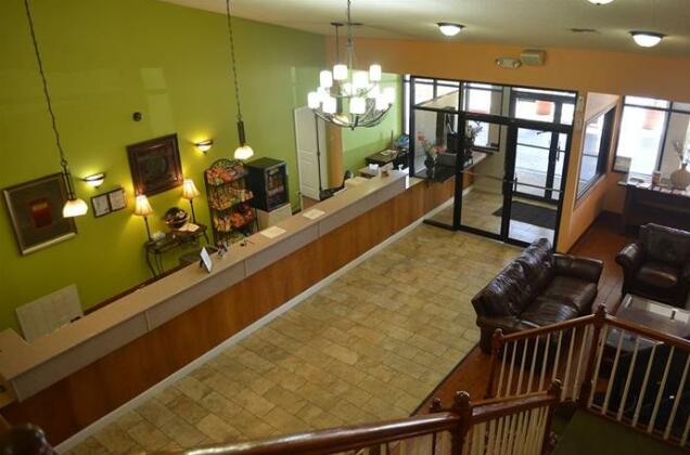 Summit Inn Hotel and Suites - Photo5