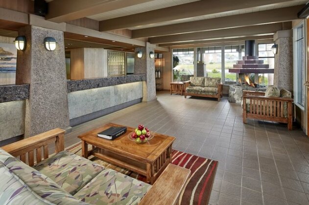 Cavalier Oceanfront Resort - Photo3