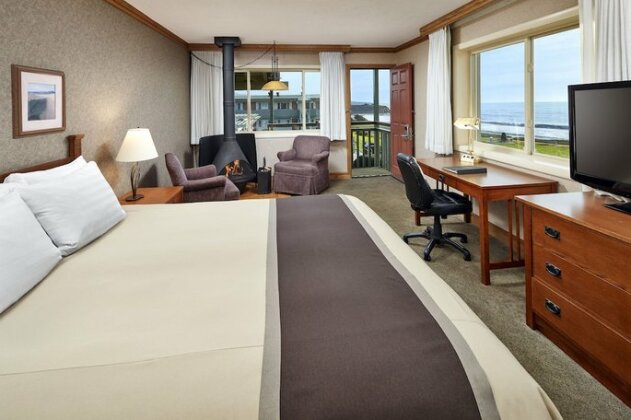 Cavalier Oceanfront Resort - Photo4