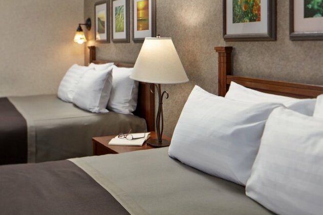 Cavalier Oceanfront Resort - Photo5