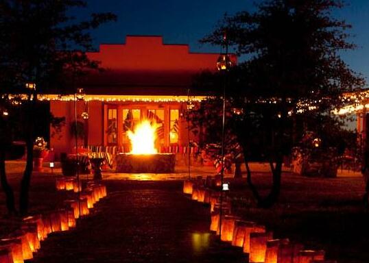 Sunglow Guest Ranch Resort - Photo3