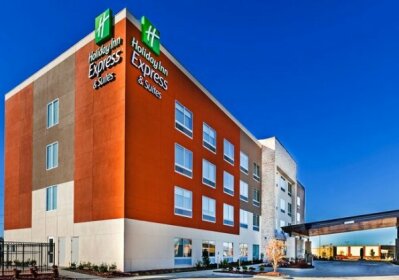 Holiday Inn Express and Suites Tulsa West / Sand Springs