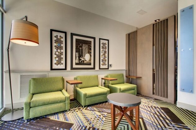 Holiday Inn Express & Suites - Summerville - Photo4