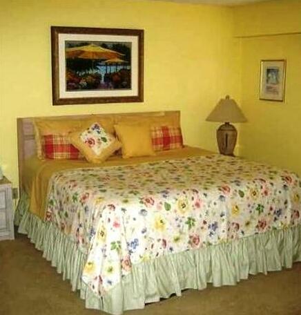 Kings Crown Condominiums - Photo4
