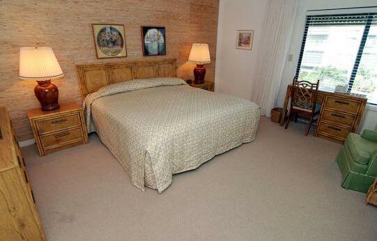 Nutmeg Village 202 - Photo3