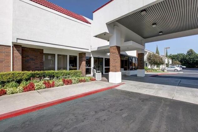 Motel 6 Irvine - Orange County Airport - Photo5