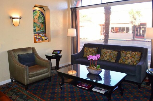 Holiday Inn Express Santa Barbara - Photo4